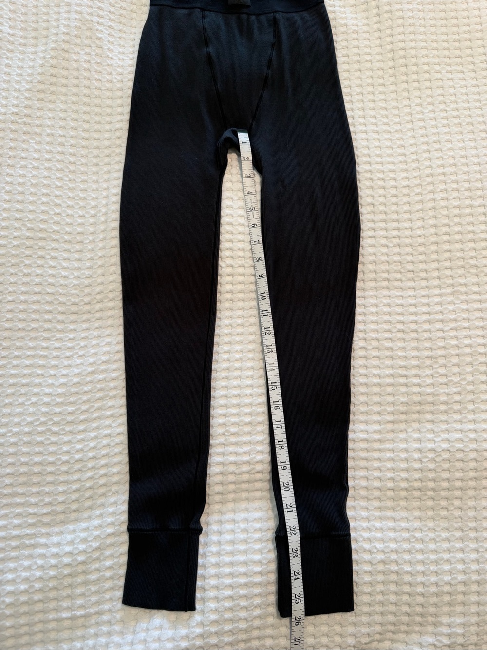 Skims Ribbed Set Size Small Black - Picture 12 of 13